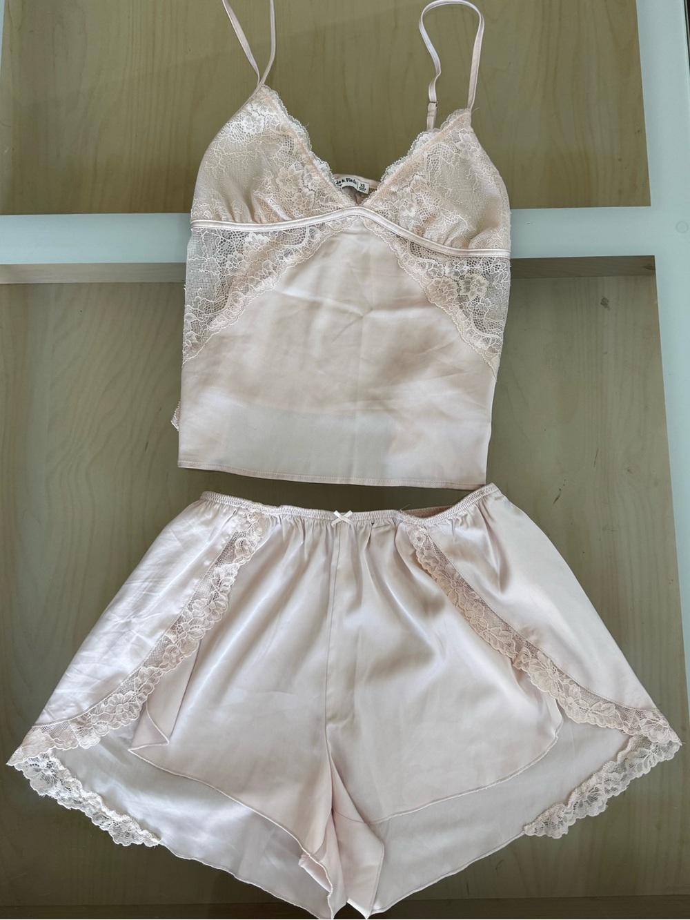 A&F XS sleepwear satin lace trim set - Picture 5 of 9